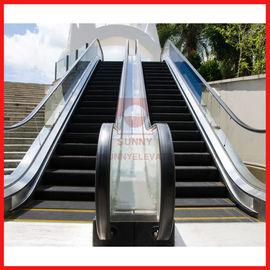 L'escalator adapté aux besoins du client de promenade mobile partie l'étape/éclairage de balustrade bordant le panneau